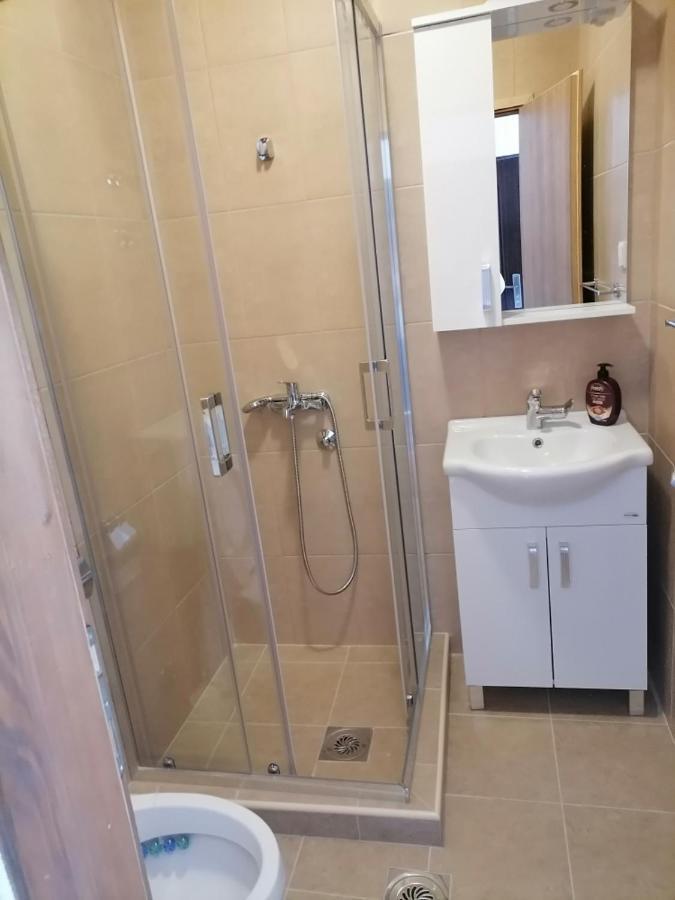 Apartmani 15 采蒂涅 外观 照片