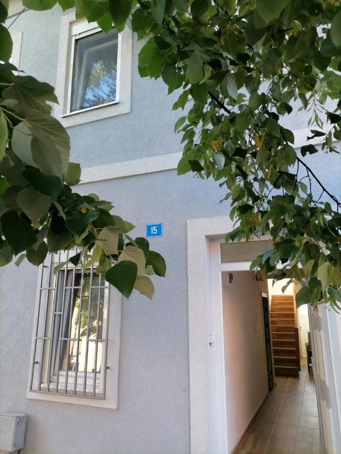 Apartmani 15 采蒂涅 外观 照片