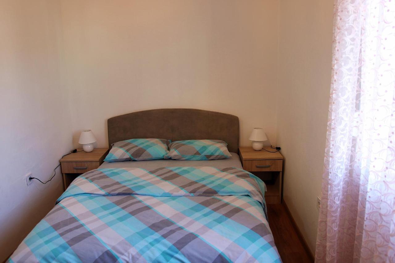 Apartmani 15 采蒂涅 外观 照片