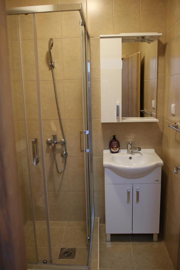 Apartmani 15 采蒂涅 外观 照片