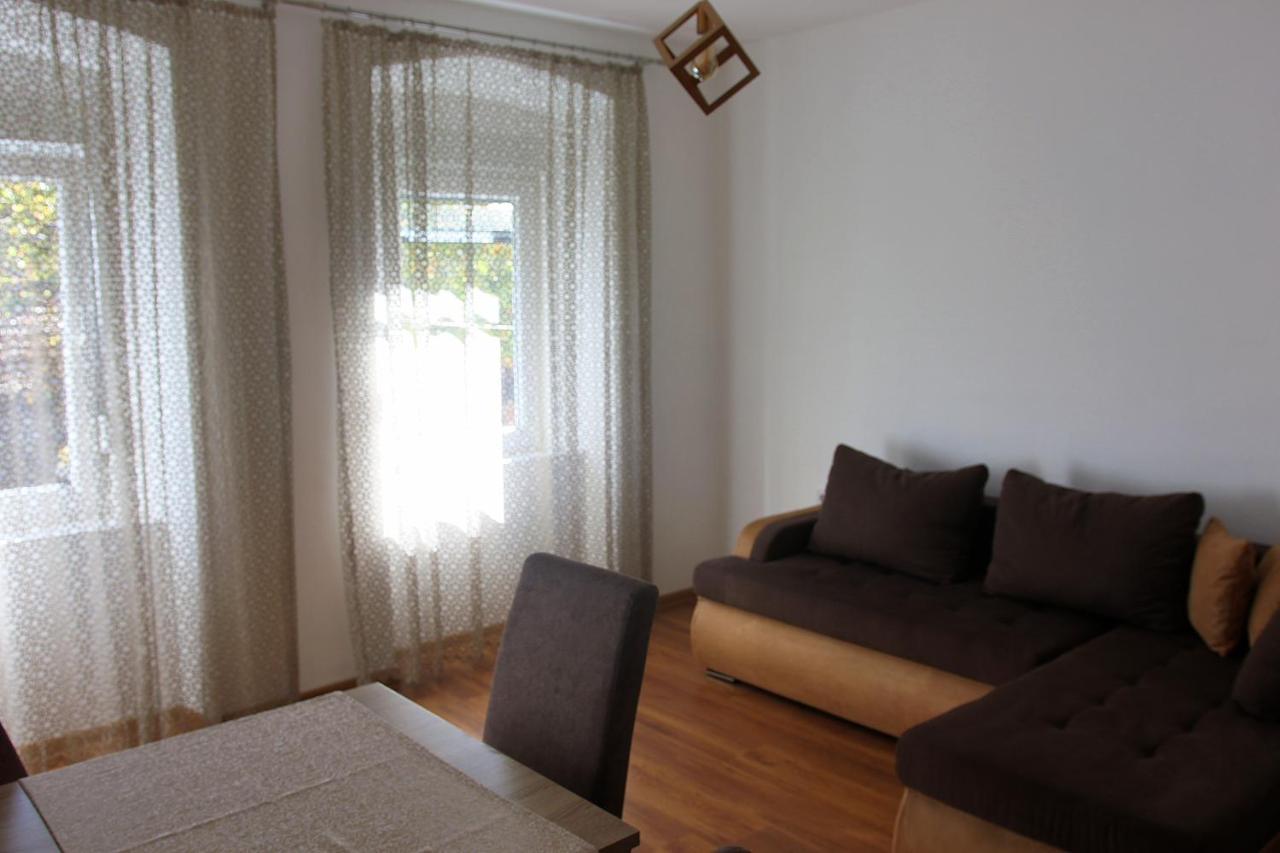 Apartmani 15 采蒂涅 外观 照片