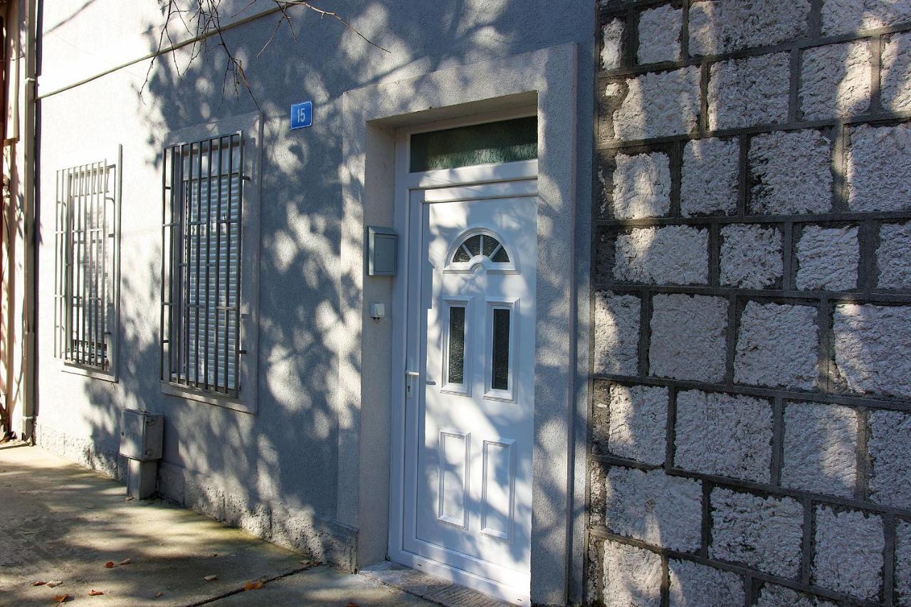 Apartmani 15 采蒂涅 外观 照片