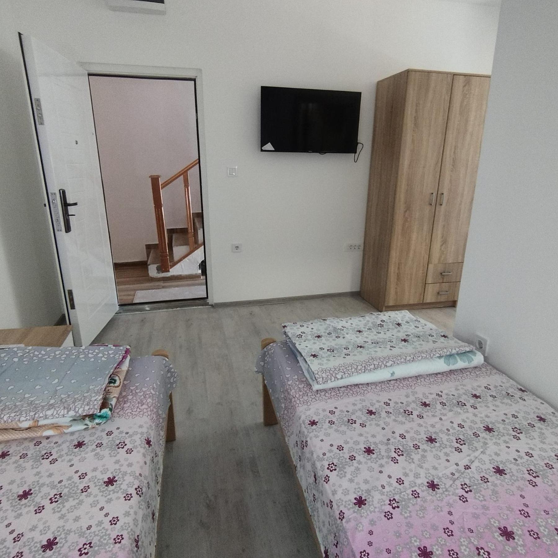 Apartmani 15 采蒂涅 外观 照片