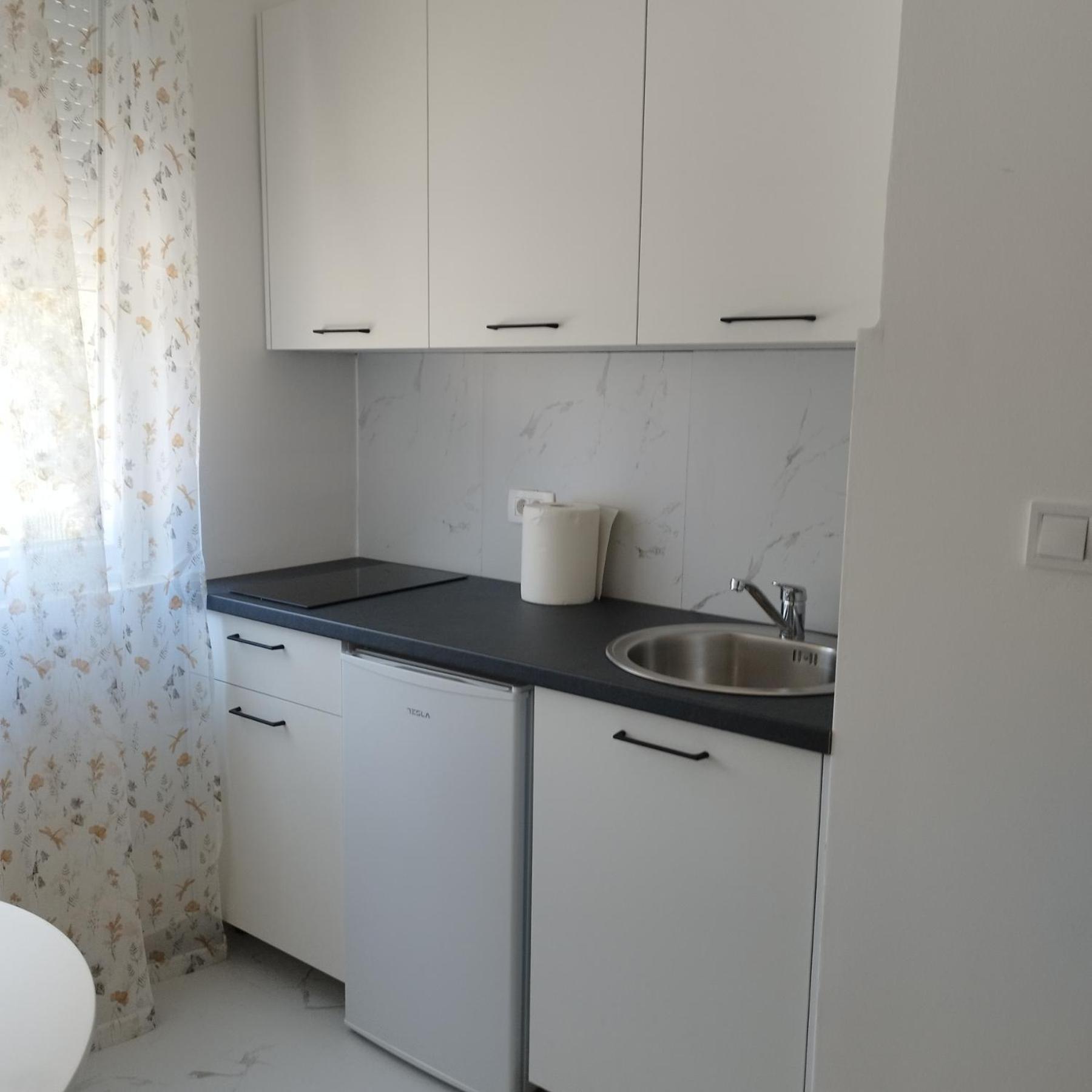 Apartmani 15 采蒂涅 外观 照片