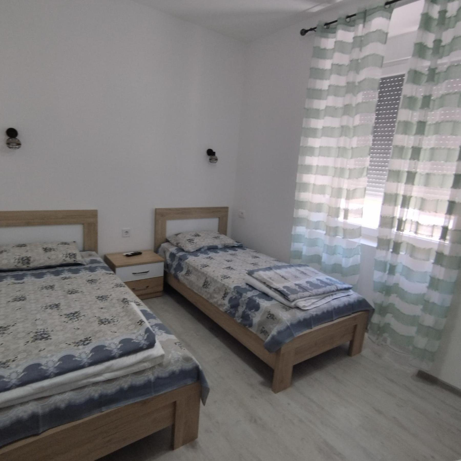 Apartmani 15 采蒂涅 外观 照片